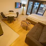 Central Suite