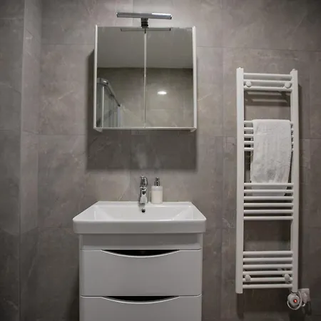 דירה Central Suite טרביניה