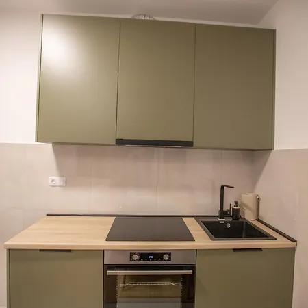 Central Suite דירה