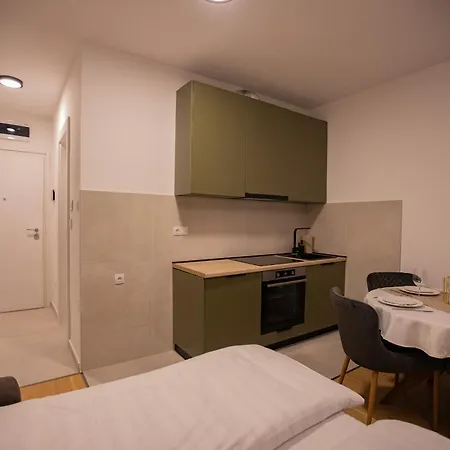 Central Suite טרביניה