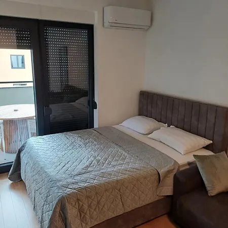 Central Suite דירה